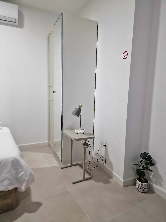 Moderno Apartamento 2 Junto A Calle Marmoles 말라가